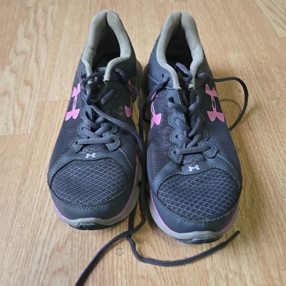 Navy Under Armor Womens Shoes Size 10